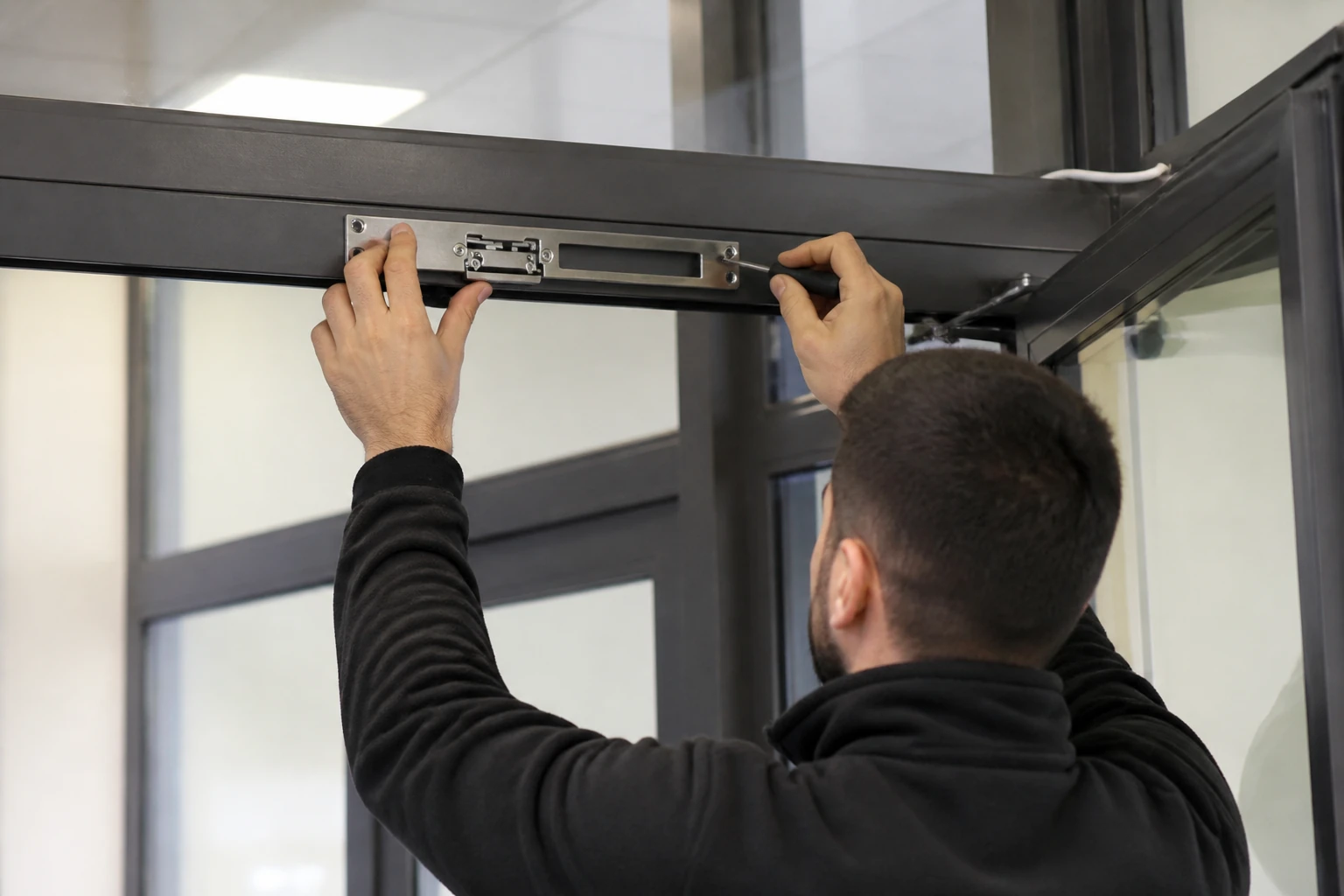 1071 Fail Secure 280 KG Elektrikli Kilit Karşılığı profesyonel montajı 1071 Fail Secure 280 KG Elektrikli Kilit Karşılığı profesyonel montaj uygulaması